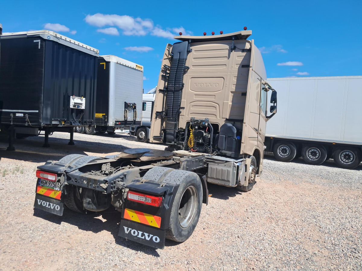 VOLVO FH CIĄGNIK SIODŁOWY - وحدة جر: صورة 5 VOLVO FH CIĄGNIK SIODŁOWY - وحدة جر: صورة 5