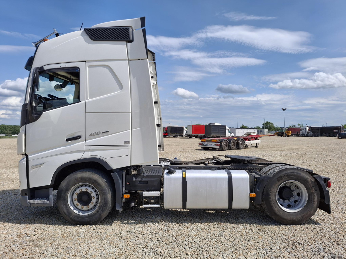 VOLVO FH CIĄGNIK SIODŁOWY - وحدة جر: صورة 3 VOLVO FH CIĄGNIK SIODŁOWY - وحدة جر: صورة 3