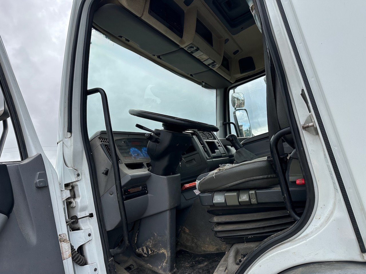 RENAULT KERAX 370 DCI RENAULT KERAX 370 DCI: صورة 6