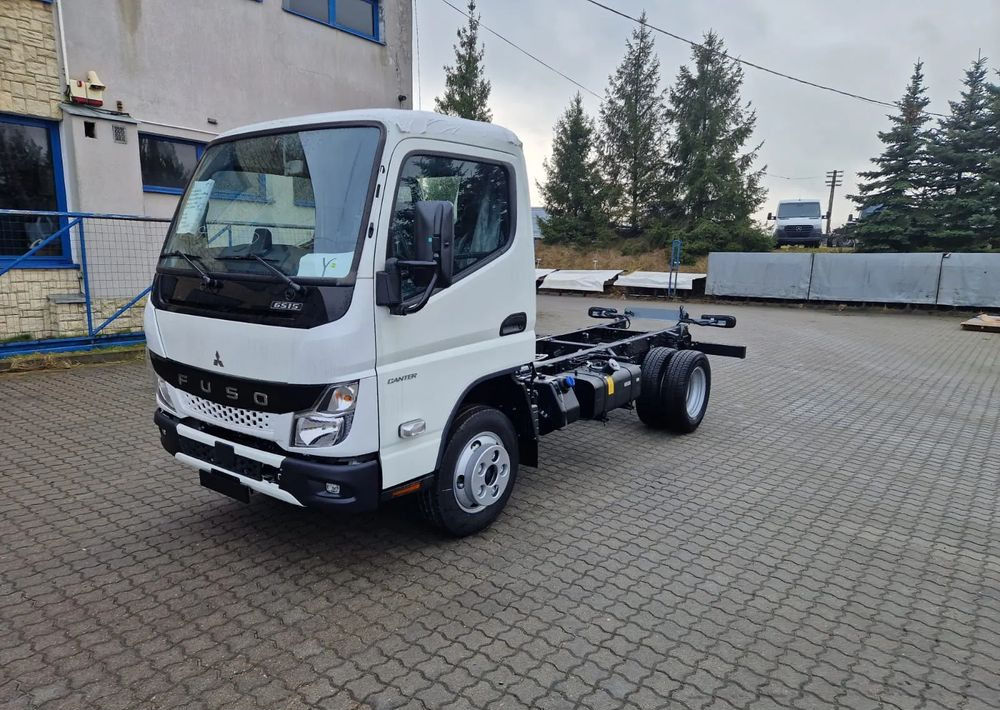 FUSO Canter 6S15 podwozie - شاحنة هيكل كابينة: صورة 1 FUSO Canter 6S15 podwozie - شاحنة هيكل كابينة: صورة 1