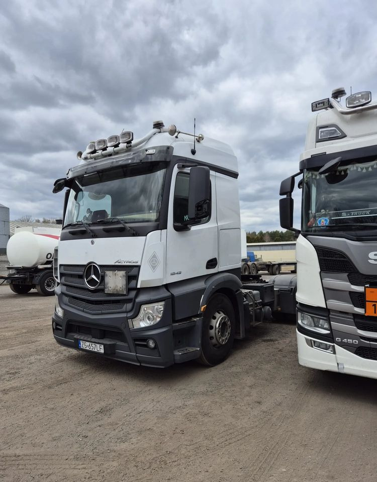 Mercedes-Benz Actros 1843 LS - وحدة جر: صورة 2 Mercedes-Benz Actros 1843 LS - وحدة جر: صورة 2