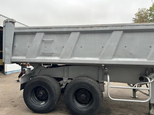 قلابة نصف مقطورة نصف مقطورة قلابة CIF 2 Axle Steel Tipper , Spring Suspension , Drum Brakes: صورة 7