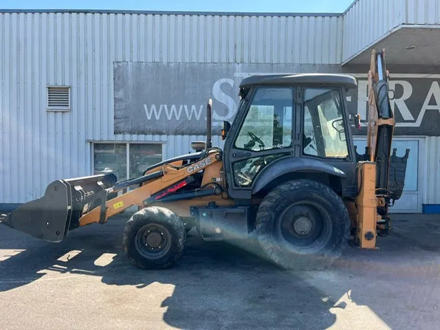 Case 851EX-SS , 4x4 , Backhoe Loader , 4 in 1 Bucket - جرافة حفار: صورة 2 Case 851EX-SS , 4x4 , Backhoe Loader , 4 in 1 Bucket - جرافة حفار: صورة 2