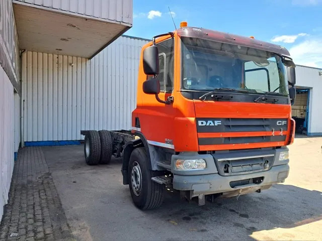 DAF CF 75.310 , RHD , ZF Manual , Euro 5 - شاحنة هيكل كابينة: صورة 4 DAF CF 75.310 , RHD , ZF Manual , Euro 5 - شاحنة هيكل كابينة: صورة 4