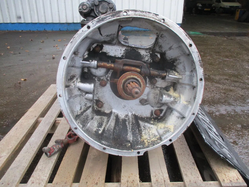 EATON Gearbox , 2 pieces in stock - صندوق التروس - شاحنة: صورة 4 EATON Gearbox , 2 pieces in stock - صندوق التروس - شاحنة: صورة 4