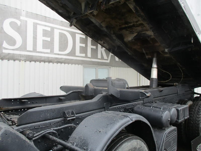 شاحنة قلاب MAN 35-364 , Manual , 8x4 , 3 way tipper , Spring suspension: صورة 10 شاحنة قلاب MAN 35-364 , Manual , 8x4 , 3 way tipper , Spring suspension: صورة 10