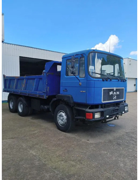 MAN F2000 , 32-322 , 6x4 , ZF Manual , Tipper , Spring Suspension - شاحنة قلاب: صورة 4 MAN F2000 , 32-322 , 6x4 , ZF Manual , Tipper , Spring Suspension - شاحنة قلاب: صورة 4