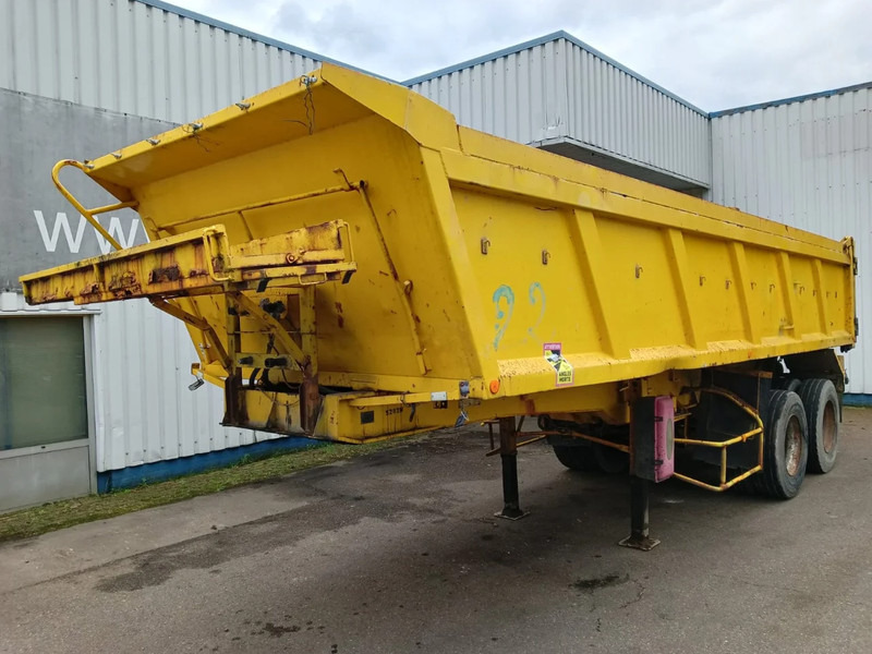 Marrel Hydrauliek 2 Axle Steel Tipper, 8 Tyres , Spring Suspension , Drum Brakes - قلابة نصف مقطورة نصف مقطورة قلابة: صورة 1 Marrel Hydrauliek 2 Axle Steel Tipper, 8 Tyres , Spring Suspension , Drum Brakes - قلابة نصف مقطورة نصف مقطورة قلابة: صورة 1