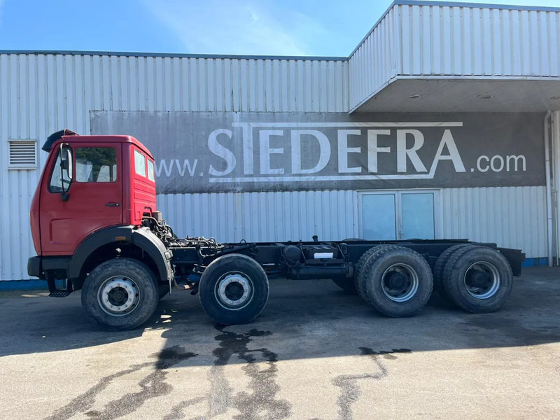 Mercedes-Benz NG 3228 , V8 , 8x4 , Manual , Spring suspension - شاحنة هيكل كابينة: صورة 2 Mercedes-Benz NG 3228 , V8 , 8x4 , Manual , Spring suspension - شاحنة هيكل كابينة: صورة 2
