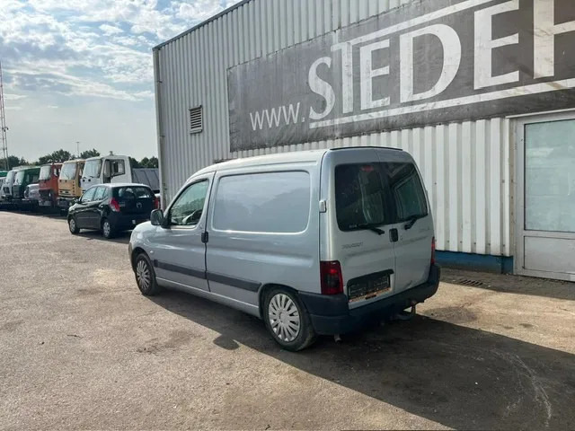 Peugeot Partner 1.9 D , Airco , Belgium Regestration - فان المدمجة: صورة 5 Peugeot Partner 1.9 D , Airco , Belgium Regestration - فان المدمجة: صورة 5