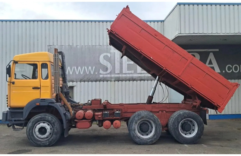 Renault G 300.26 , Manager , 6x4 , 3 Way-Tipper , Spring Suspension , Manual - شاحنة قلاب: صورة 2 Renault G 300.26 , Manager , 6x4 , 3 Way-Tipper , Spring Suspension , Manual - شاحنة قلاب: صورة 2