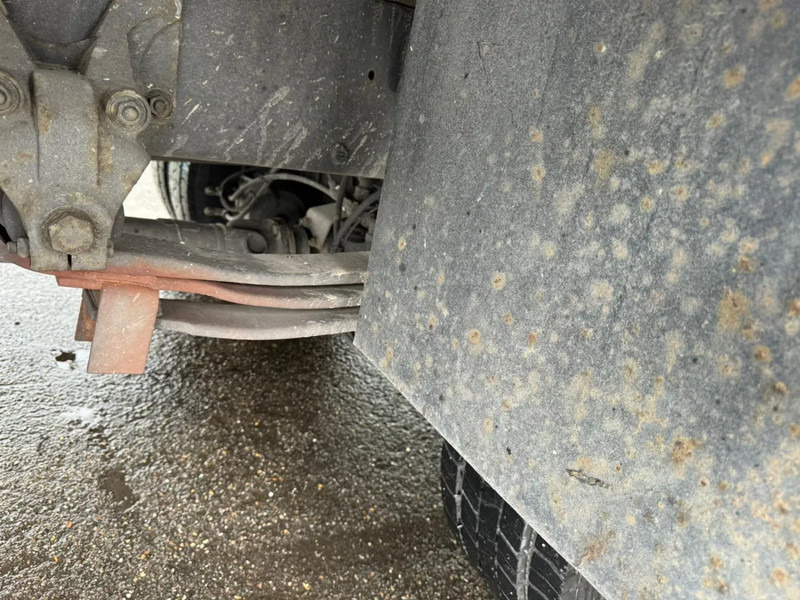شاحنة مقفلة Renault Midlum 180 DXI, Spring Suspension, Drum Brakes: صورة 9