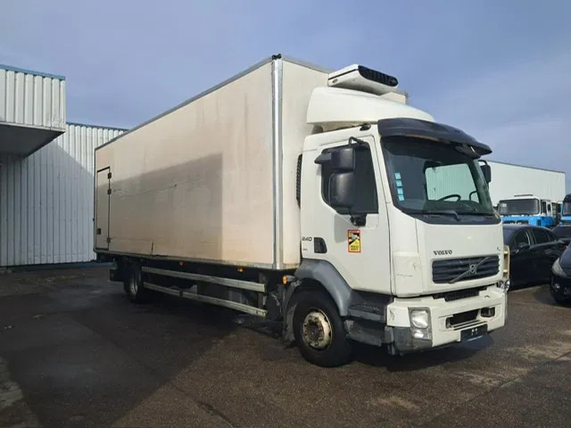 Volvo FL 12-240 , Fridge truck , Carrier Viento - شاحنة الفريزر: صورة 4 Volvo FL 12-240 , Fridge truck , Carrier Viento - شاحنة الفريزر: صورة 4