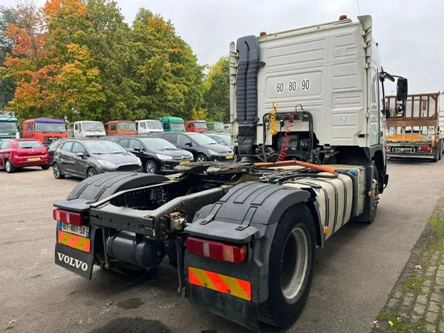 Volvo FMX 450 / FM 450 , Globetrotter , Tipper Hydraulics , French truck - وحدة جر: صورة 3 Volvo FMX 450 / FM 450 , Globetrotter , Tipper Hydraulics , French truck - وحدة جر: صورة 3