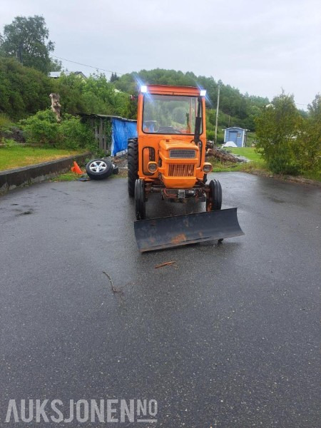 1974 Fiat 350 traktor med brøyteskjær - جرار: صورة 2 1974 Fiat 350 traktor med brøyteskjær - جرار: صورة 2