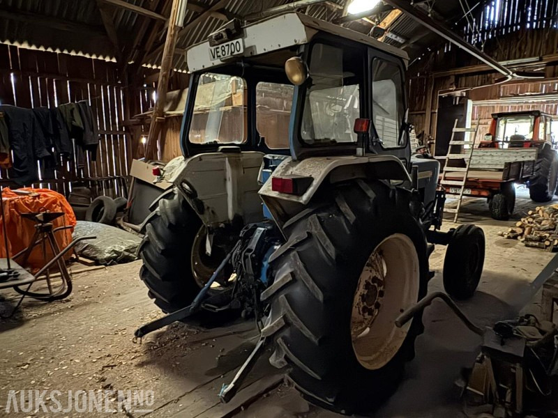 1975 FORD 4000 MED FRONTLASTER - جرار: صورة 3 1975 FORD 4000 MED FRONTLASTER - جرار: صورة 3