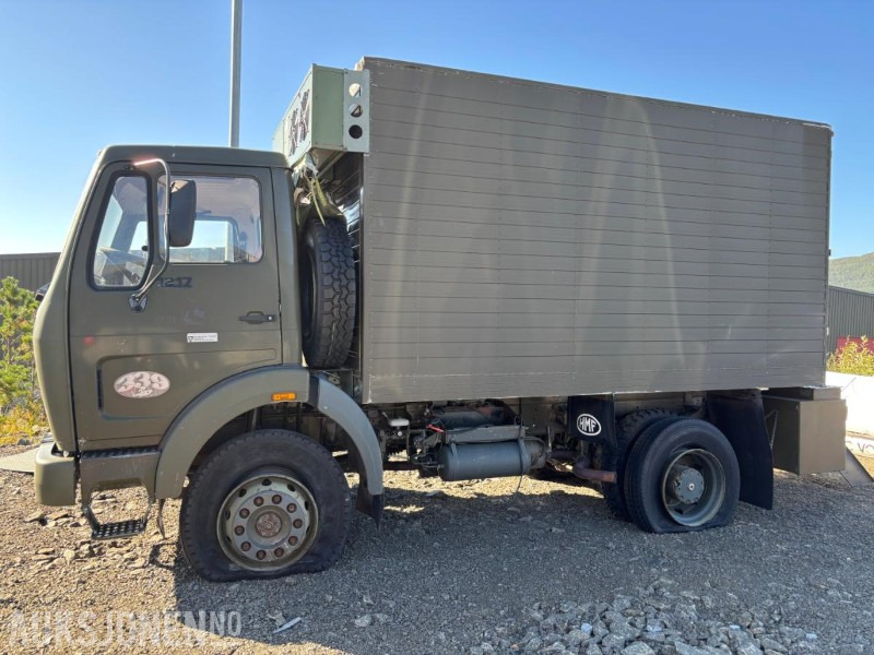 1980 Mercedes-Benz 1217 4X4 Allrad-Kipper Fahrgestell (AK/32) - شاحنة مقفلة: صورة 1 1980 Mercedes-Benz 1217 4X4 Allrad-Kipper Fahrgestell (AK/32) - شاحنة مقفلة: صورة 1