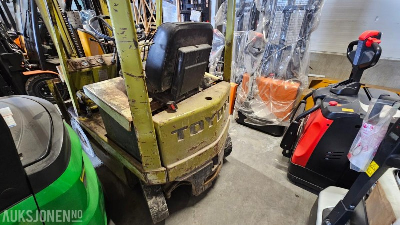 1980 Toyota 4FB10 Elektrisk gaffeltruck - Mangler glans, men ikke sjel/Rep.objekt - معدات المناولة: صورة 5 1980 Toyota 4FB10 Elektrisk gaffeltruck - Mangler glans, men ikke sjel/Rep.objekt - معدات المناولة: صورة 5