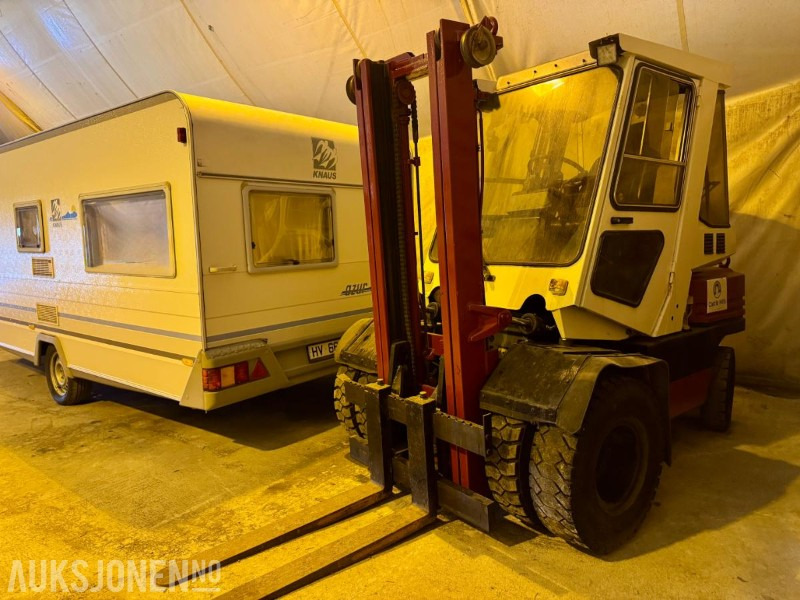 1990 Toyota 5FD40 - Truck - Timer: 9376 - معدات المناولة: صورة 1 1990 Toyota 5FD40 - Truck - Timer: 9376 - معدات المناولة: صورة 1