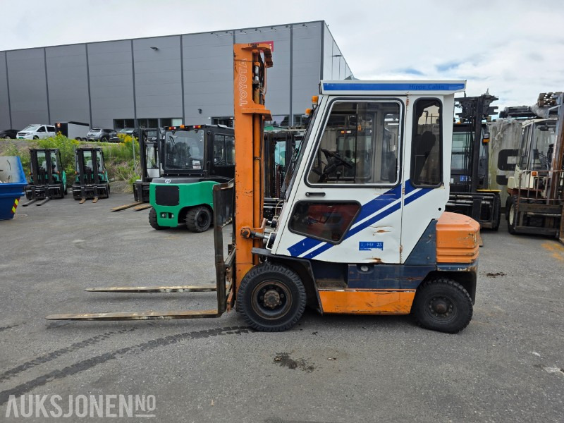 1991 Toyota 02 5FD 25 2.5 tonn dieseltruck - معدات المناولة: صورة 5 1991 Toyota 02 5FD 25 2.5 tonn dieseltruck - معدات المناولة: صورة 5