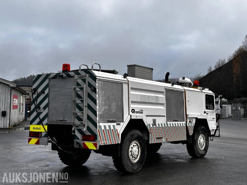 1994 MAN 16.422 FAFG med Rosenbauer NH30 påbygg – terrenggående brann-, renholds- og spylerbil - سيارة إطفاء: صورة 5 1994 MAN 16.422 FAFG med Rosenbauer NH30 påbygg – terrenggående brann-, renholds- og spylerbil - سيارة إطفاء: صورة 5