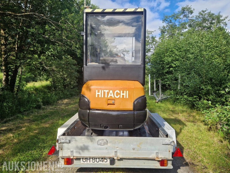 1996 Fiat-Hitachi FH15.2 Minigraver med gripeklo, pigghammer, 3 skuffer og Tysse maskinhenger MVA-FRI - حفارة مُصَّغرة: صورة 4 1996 Fiat-Hitachi FH15.2 Minigraver med gripeklo, pigghammer, 3 skuffer og Tysse maskinhenger MVA-FRI - حفارة مُصَّغرة: صورة 4