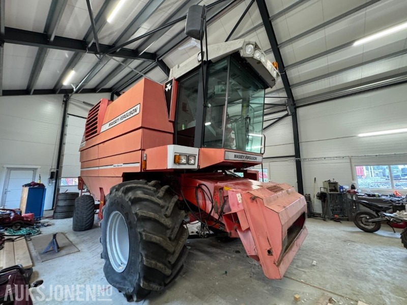 1996 Massey Ferguson MF 34 skurtresker 1996 Massey Ferguson MF 34 skurtresker: صورة 8 1996 Massey Ferguson MF 34 skurtresker 1996 Massey Ferguson MF 34 skurtresker: صورة 8