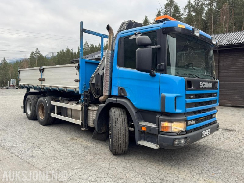 1997 Scania P124 400 kranbil med 3-veis tipp og klype - شاحنة كرين: صورة 4 1997 Scania P124 400 kranbil med 3-veis tipp og klype - شاحنة كرين: صورة 4