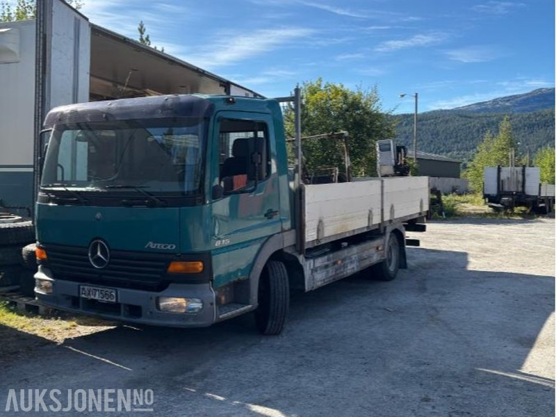 1998 Mercedes-Benz Atego 815/36 - شاحنات مسطحة: صورة 1 1998 Mercedes-Benz Atego 815/36 - شاحنات مسطحة: صورة 1