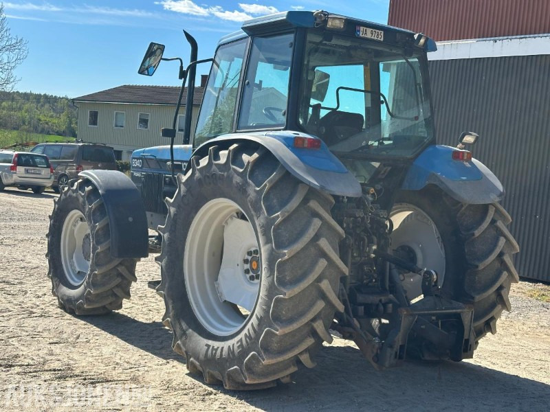 1998 New Holland 8340 SLE - Traktor - جرار: صورة 3 1998 New Holland 8340 SLE - Traktor - جرار: صورة 3