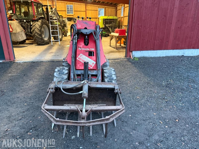 1999 Agromatic 740 Minilaster m/Silograbb/krokodille - الآلات الزراعية: صورة 2 1999 Agromatic 740 Minilaster m/Silograbb/krokodille - الآلات الزراعية: صورة 2