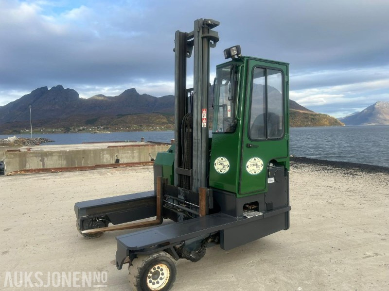 1999 Combilift C 3500 - معدات المناولة: صورة 1 1999 Combilift C 3500 - معدات المناولة: صورة 1