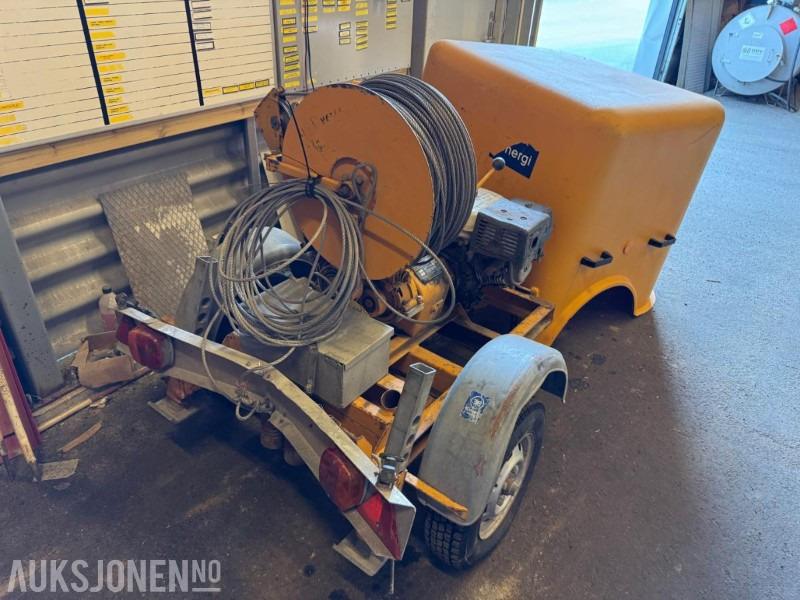 1999 Plumett TL2019 DR520/8 vinsjhenger - معدات البناء: صورة 4 1999 Plumett TL2019 DR520/8 vinsjhenger - معدات البناء: صورة 4