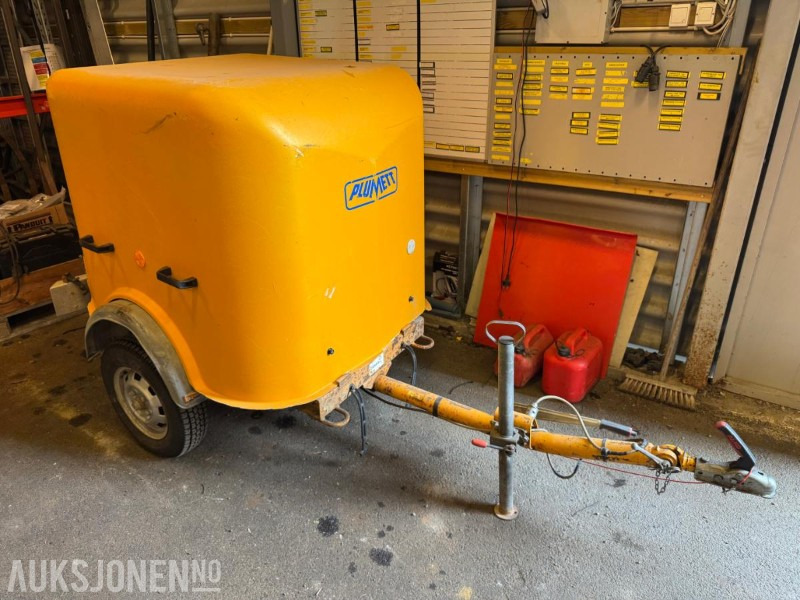 1999 Plumett TL2019 DR520/8 vinsjhenger - معدات البناء: صورة 1 1999 Plumett TL2019 DR520/8 vinsjhenger - معدات البناء: صورة 1