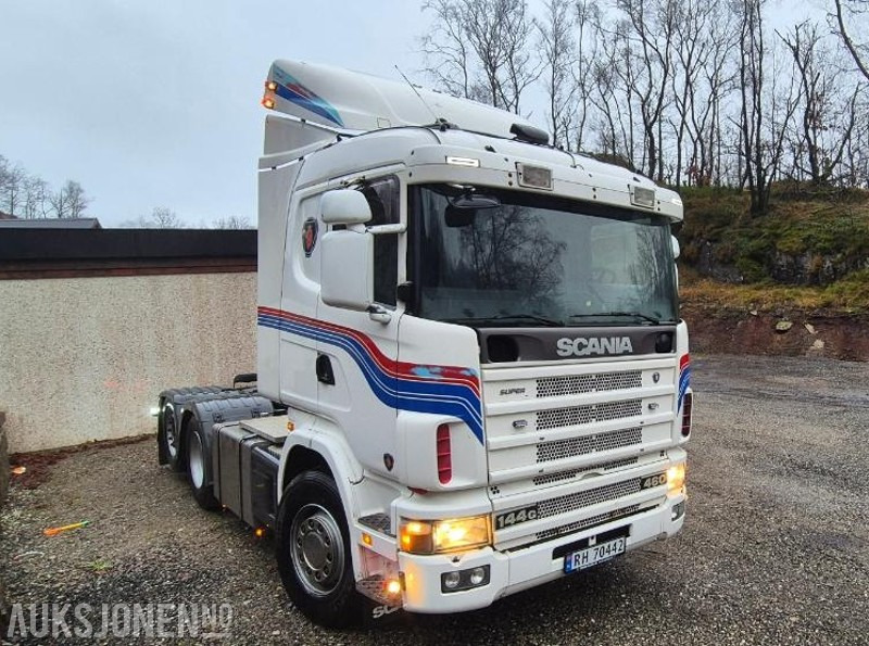 1999 Scania R-serie R144 trekkvogn med hydraulikk NY EU OG SKRIVERKONTROLL - وحدة جر: صورة 2 1999 Scania R-serie R144 trekkvogn med hydraulikk NY EU OG SKRIVERKONTROLL - وحدة جر: صورة 2