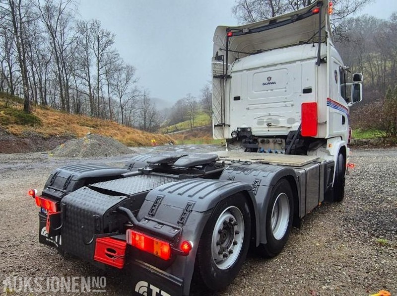 1999 Scania R-serie R144 trekkvogn med hydraulikk NY EU OG SKRIVERKONTROLL - وحدة جر: صورة 3 1999 Scania R-serie R144 trekkvogn med hydraulikk NY EU OG SKRIVERKONTROLL - وحدة جر: صورة 3