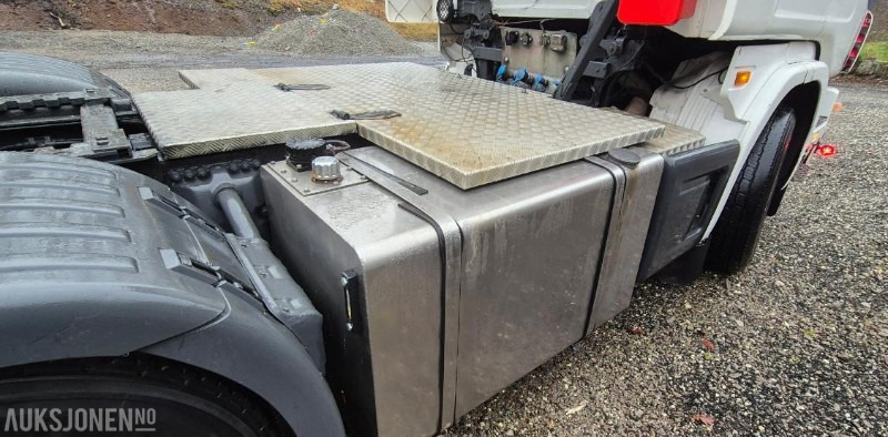 1999 Scania R-serie R144 trekkvogn med hydraulikk NY EU OG SKRIVERKONTROLL - وحدة جر: صورة 5 1999 Scania R-serie R144 trekkvogn med hydraulikk NY EU OG SKRIVERKONTROLL - وحدة جر: صورة 5