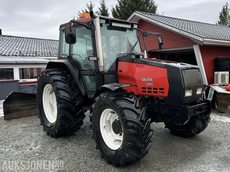 1999 Valtra 6400 Turbo - Traktor med mye utstyr - جرار: صورة 2 1999 Valtra 6400 Turbo - Traktor med mye utstyr - جرار: صورة 2
