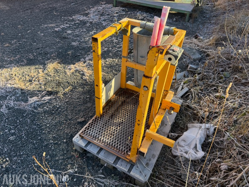 2000 Arbeidsvogn til pickup/liten lastebil - معدات البناء: صورة 4 2000 Arbeidsvogn til pickup/liten lastebil - معدات البناء: صورة 4