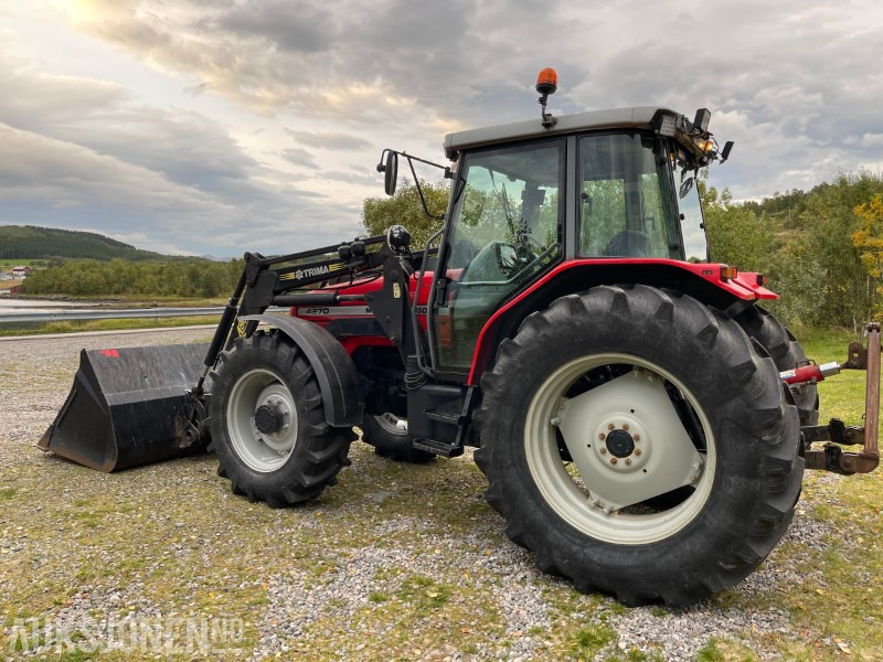 2000 Massey Ferguson 4270 med Trima 4.80 laster og snøskuffe *Kun 4969 Timer* - جرار: صورة 2 2000 Massey Ferguson 4270 med Trima 4.80 laster og snøskuffe *Kun 4969 Timer* - جرار: صورة 2