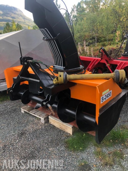 2000 Westbjørn 2450-S Snøfres - الآلات الزراعية: صورة 3 2000 Westbjørn 2450-S Snøfres - الآلات الزراعية: صورة 3