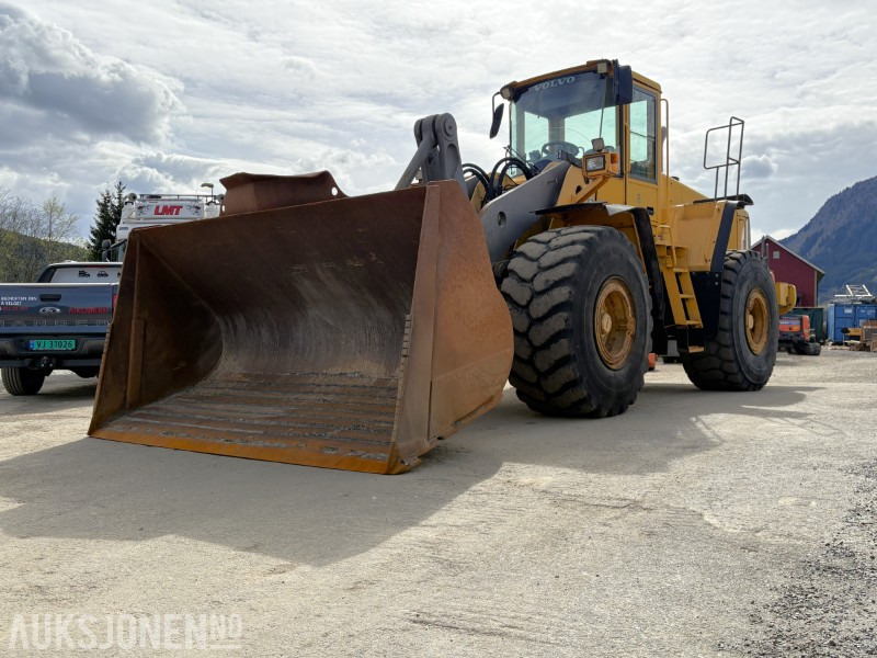 2002 Volvo L150E - 15 177 motortimer - leveres med ny sertifisering - اللودر بعجل: صورة 1 2002 Volvo L150E - 15 177 motortimer - leveres med ny sertifisering - اللودر بعجل: صورة 1