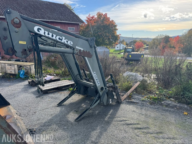 2003 Quicke UM Frontlaster for traktor - الآلات الزراعية: صورة 4 2003 Quicke UM Frontlaster for traktor - الآلات الزراعية: صورة 4