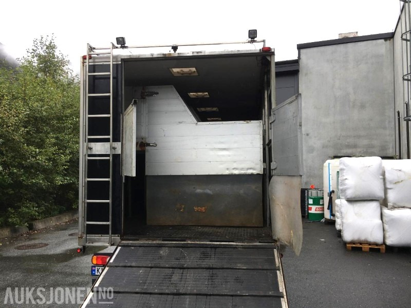 2004 DAF LF 45.220 - Hestebil / Transportbil, 202552km - آلية المنفعة/ مركبة خاصة: صورة 3 2004 DAF LF 45.220 - Hestebil / Transportbil, 202552km - آلية المنفعة/ مركبة خاصة: صورة 3