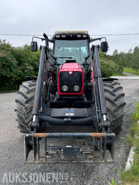 2004 Massey Ferguson 6480 Dynashift - Frontlaster med hydraulisk redskapslås - Fronthydraulikk - 40 km - Fjærende hytte - tredje funksjon - جرار: صورة 2 2004 Massey Ferguson 6480 Dynashift - Frontlaster med hydraulisk redskapslås - Fronthydraulikk - 40 km - Fjærende hytte - tredje funksjon - جرار: صورة 2