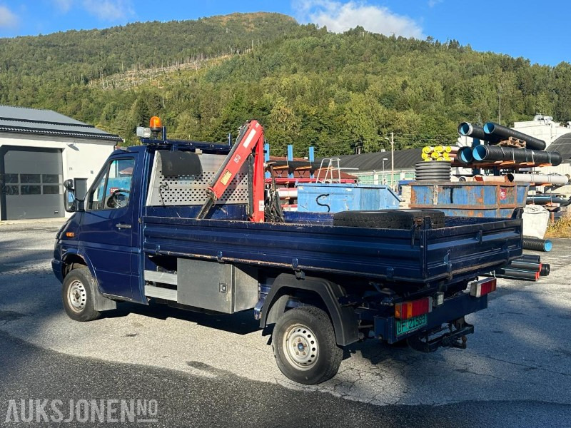 2004 Mercedes-Benz 313 CDI SPRINTER 2.1-129 D - 4X4 - Kran - Tippkasse - 173782 km - شاحنة مفتوحة: صورة 3 2004 Mercedes-Benz 313 CDI SPRINTER 2.1-129 D - 4X4 - Kran - Tippkasse - 173782 km - شاحنة مفتوحة: صورة 3