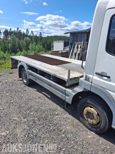 2004 Mercedes-Benz 4X2 ATEGO - شاحنات مسطحة: صورة 3 2004 Mercedes-Benz 4X2 ATEGO - شاحنات مسطحة: صورة 3
