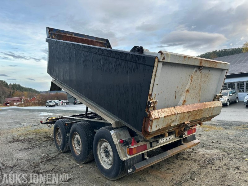 2005 Maur Bilpåbygg tippkjerre / trippelkjerre - عربة مقطورة: صورة 4 2005 Maur Bilpåbygg tippkjerre / trippelkjerre - عربة مقطورة: صورة 4