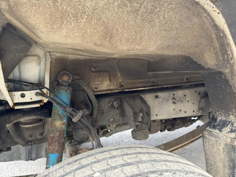 2005 Mercedes-Benz 815Da/37-Vn 4X4 linjebil med kran og masse utstyr - شاحنة كرين: صورة 5 2005 Mercedes-Benz 815Da/37-Vn 4X4 linjebil med kran og masse utstyr - شاحنة كرين: صورة 5