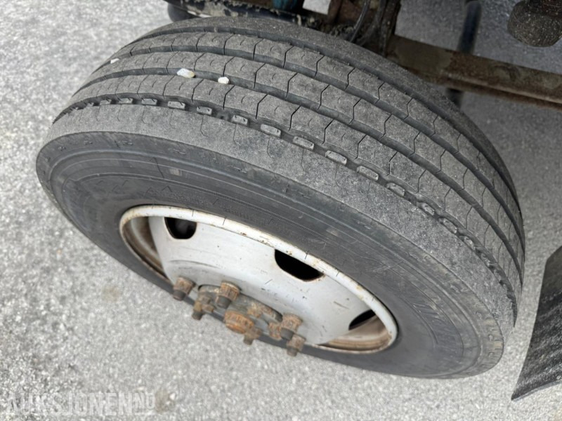 2005 Mercedes-Benz 815Da/37-Vn 4X4 linjebil med kran og masse utstyr - شاحنة كرين: صورة 4 2005 Mercedes-Benz 815Da/37-Vn 4X4 linjebil med kran og masse utstyr - شاحنة كرين: صورة 4